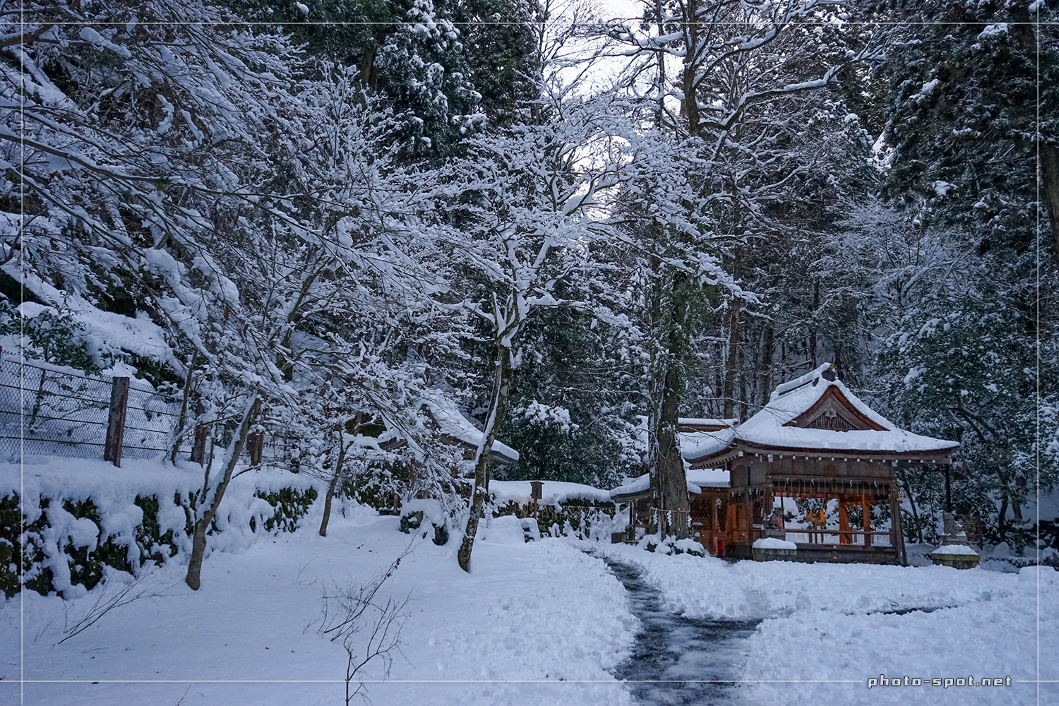 貴船神社 奥宮の雪景色