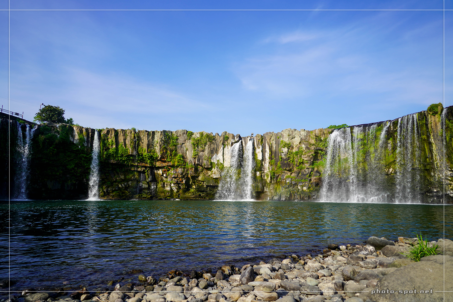 大分県の瀑布 東洋のナイアガラと呼ばれる原尻の滝